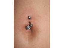 Double piercing nombril