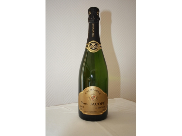 Champagne Brut Y. Jacopé