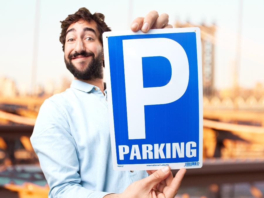 1 heure de parking gratuite